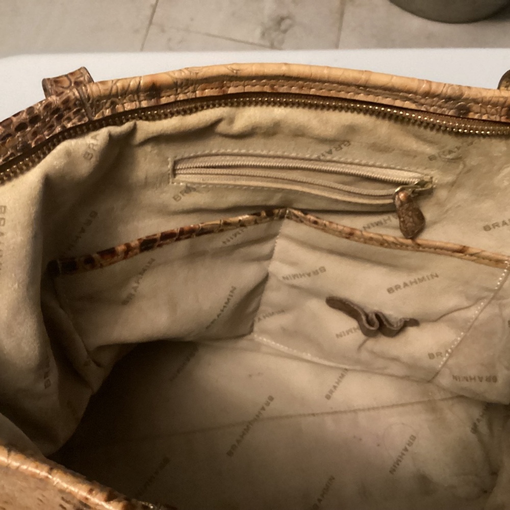 Brahmin Shoulder Purse - Picture 5 of 11